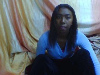 Harliva webcam model stream image