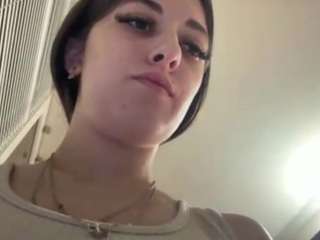seasonbazata webcam model stream image