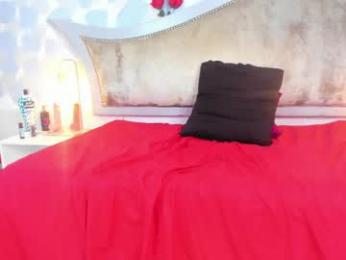 sara_rozze webcam model stream image