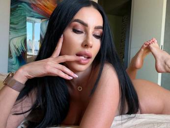 Vanessa webcam model stream image