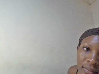 Dina-Nina webcam model stream image