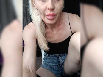 Mazalane webcam model stream image