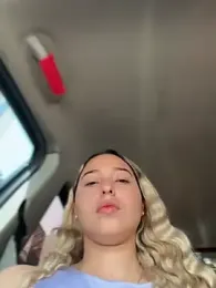 Irisweet_ webcam model stream image