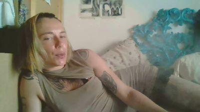 SpacerWoman webcam model stream image