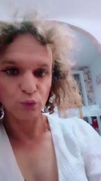 SabrinaTrv webcam model stream image