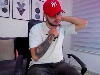 Ethan Collinss webcam model stream image