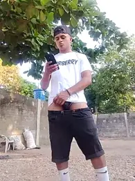 HOTRAINYGOLDEN webcam model stream image