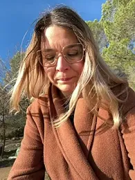 EmyLana webcam model stream image