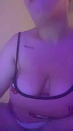 lulumpx2 webcam model stream image
