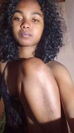 Isah2026 webcam model stream image