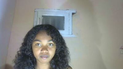 Isah2026 webcam model stream image
