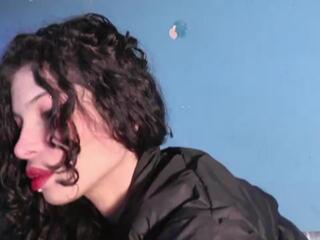 Petite Ariana webcam model stream image