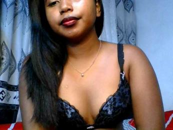 Pauliemarie webcam model stream image