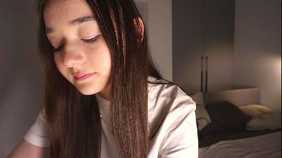LoisIntveld webcam cam4 model stream image