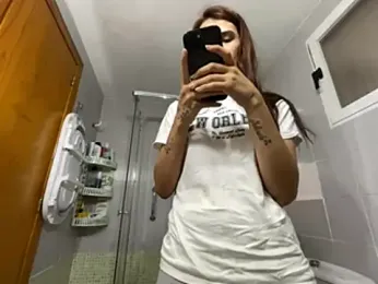 Lily_WellGifted webcam model stream image