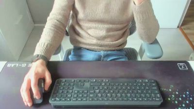 CurieuxDu47 webcam model stream image