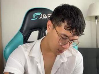 leaneseb webcam chaturbate model stream image