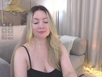 LELEYA webcam model stream image