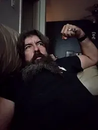 DaddyBadTouches webcam model stream image