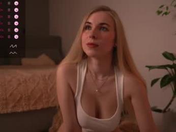 lorrie_love_story webcam chaturbate model stream image