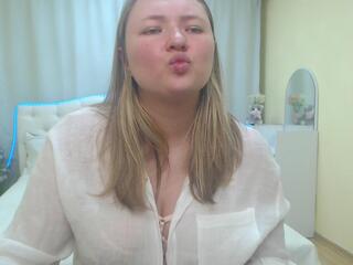 Sally Verda webcam model stream image