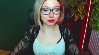 niceHEIDI webcam model stream image