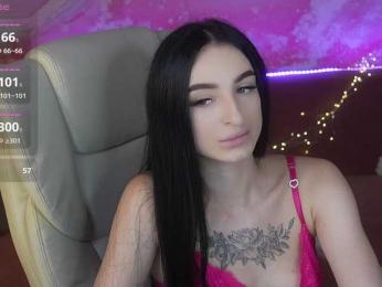 EmilyyMoon webcam model stream image
