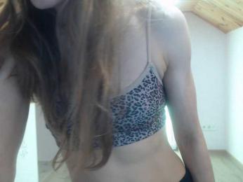 milusea webcam bongacams model stream image