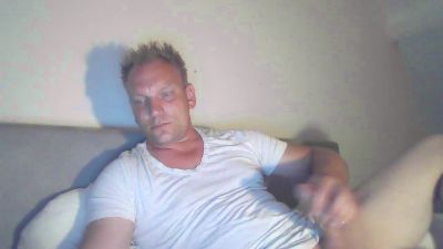 Mickxll webcam model stream image