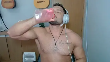 ___Nauak webcam model stream image