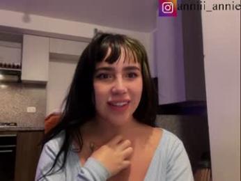 annie_snow_ webcam model stream image