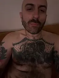 girthxcrisis webcam stripchat model stream image