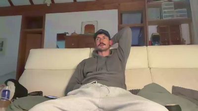 2boys1couple webcam model stream image