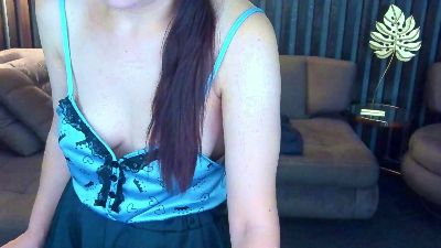 Livia_Shy webcam model stream image