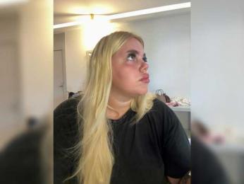 VXXETU webcam bongacams model stream image