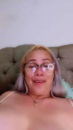 Kathy_pee webcam model stream image