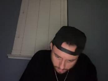 cloudyydayzz webcam model stream image