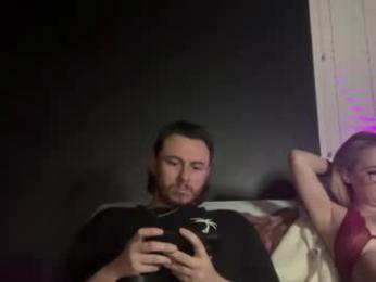 cloudyydayzz webcam model stream image