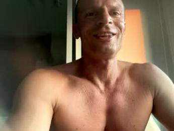 bigmuscles24 webcam model stream image