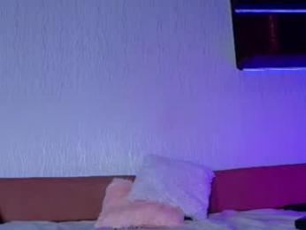 malulopez webcam model stream image