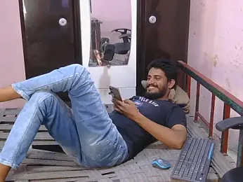 HotXKrish webcam model stream image