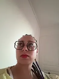 queenlo_xxx webcam model stream image