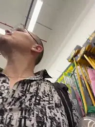 adam-rivera webcam stripchat model stream image