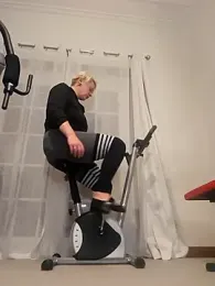 PinkTheHawk webcam model stream image