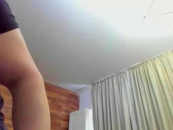 micahlane webcam model stream image