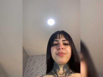 bloom-cherryx webcam bongacams model stream image