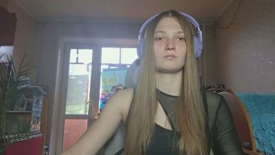 ArlaKuzia webcam cam4 model stream image