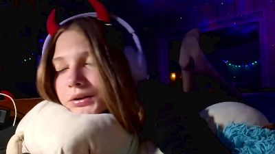 ArlaKuzia webcam model stream image
