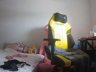 voyeurcam-sexy-little-ana-01 webcam model stream image