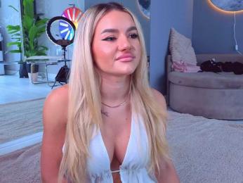 SpoilM3Mor3 webcam model stream image